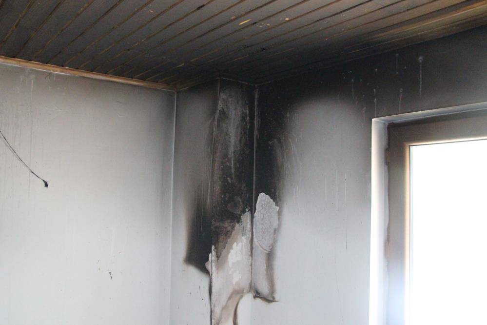 Köy evinde esrarengiz olay: Yanan evlerinin yerine yaptıkları ev de yandı 6